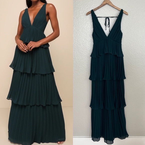Mesmerizing Essence Emerald Pleated Backless Tiered Maxi Dress